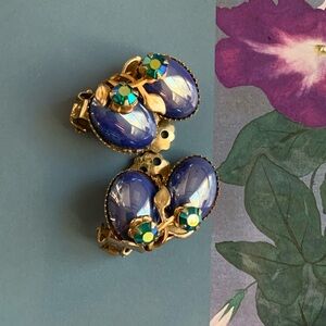 Vintage 1960’s Signed Cathe AB Rhinestone & Glass Cab Floral Clip on earrings